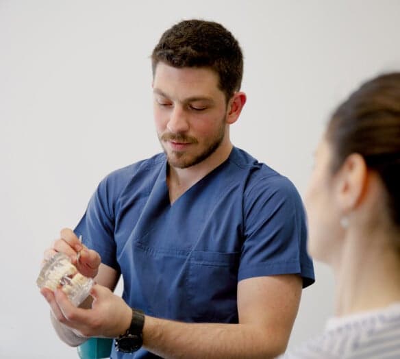 tandläkare med patient tandläkare med patient